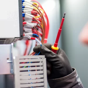 Corso aziendale di aggiornamento per operatori elettrici PES, PAV